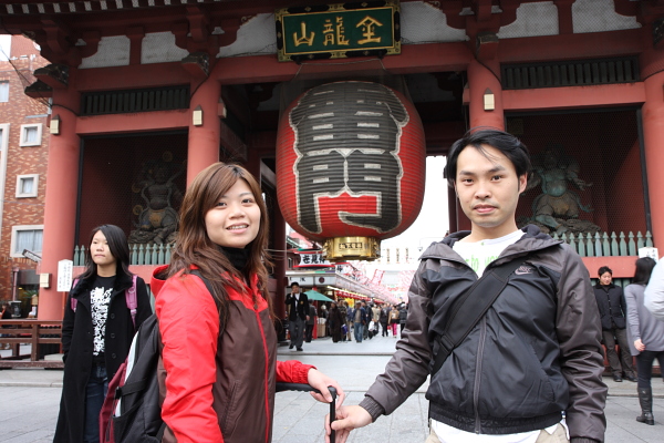 淺草寺 雷門 雷門這裡觀光客很多,也是很有名的雷門大燈籠